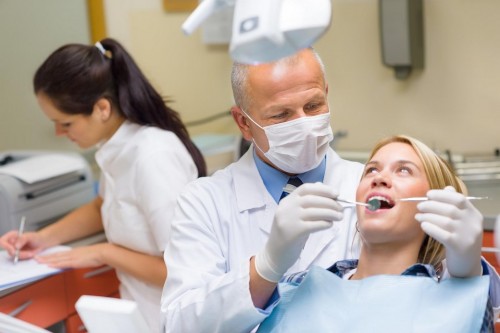 Σεξουαλικώς μεταδιδόμενα νοσήματα μπορούν να διαγνωστούν κατά τον οδοντιατρικό έλεγχο του στόματος