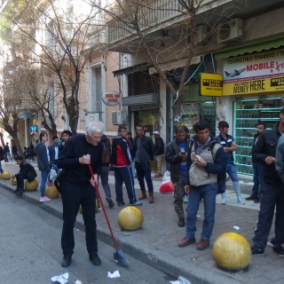 Ο Σκούρτης  πήρε τη σκούπα του