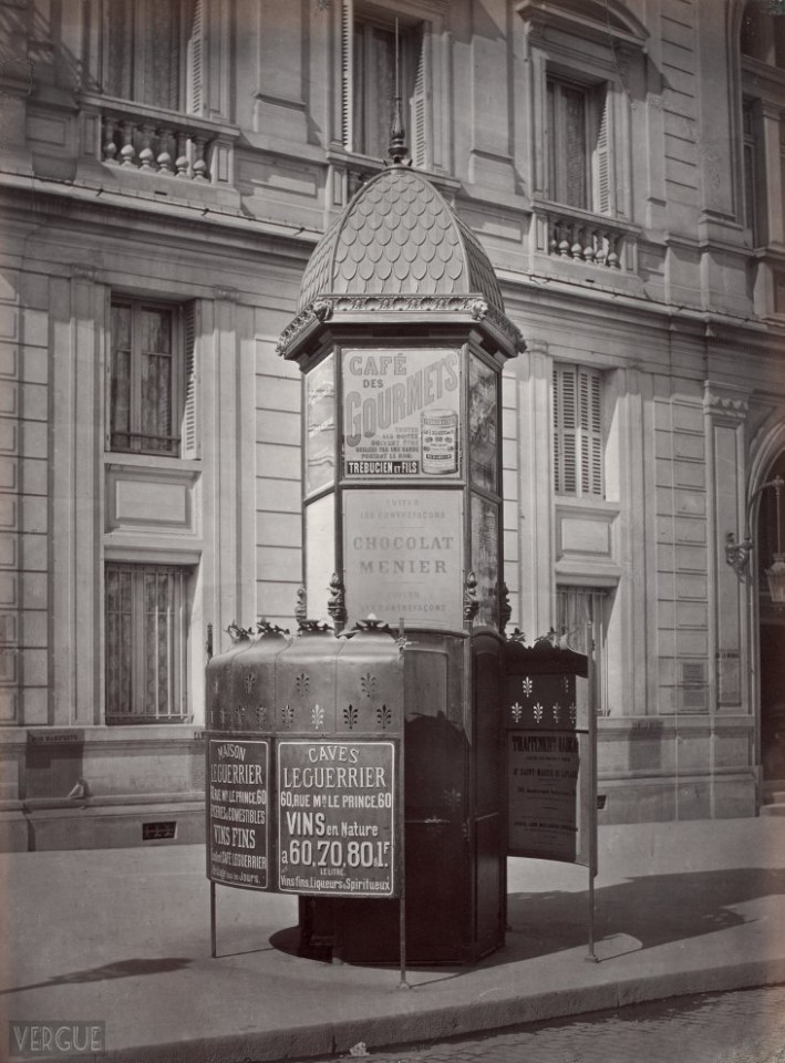 Urinal-bright-three-stalls.-Paris-Advertising-Company.-Paris-VI.-Circa-1875.