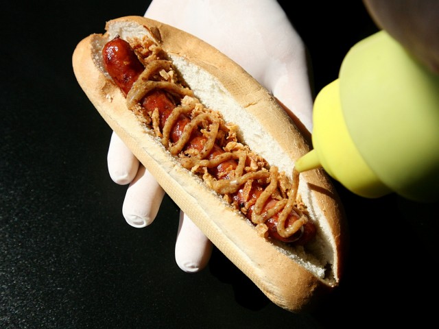 To Schweinchen Dick μας δίνει τα tips για το τέλειο hot dog
