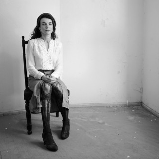 Η Αντιγόνη Φρυδά ανήκει στις ηθοποιούς που δεν φοβούνται κανενός είδους ρεπερτόριο