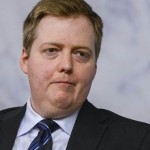 Ο πρωθυπουργός της Ισλανδίας δεν παραιτείται παρά την εμπλοκή του στο σκάνδαλο