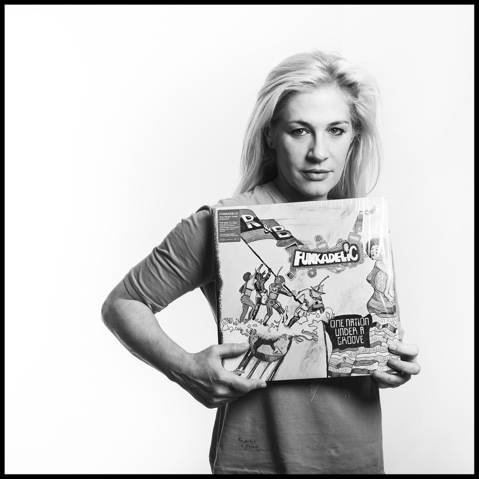 Από Δευτέρα ως Παρασκευή, 19:00-21:00