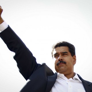 Γιατί ο Νικολάς Μαδούρο κήρυξε ανηλεή πόλεμο στα πιστολάκια μαλλιών;