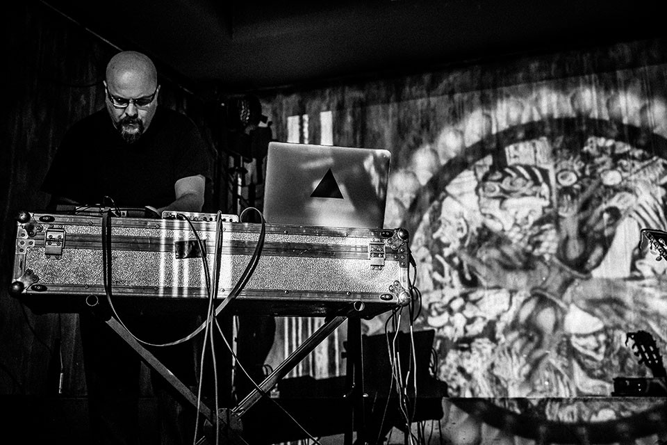 popaganda_matt_elliott_ION