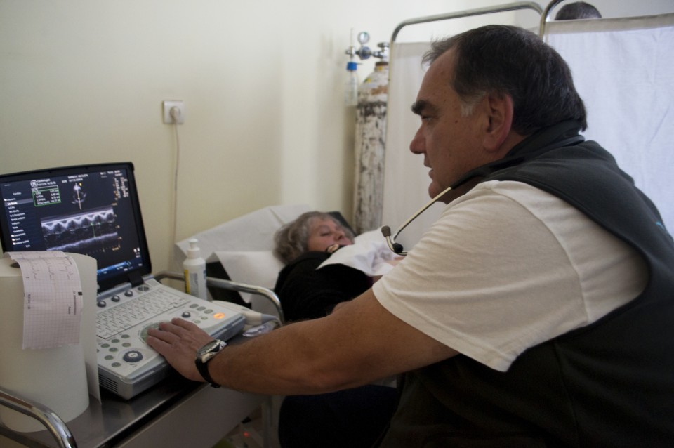 ΜΚΟ, Σύμπλευση, Ικαρία, Γιατροί