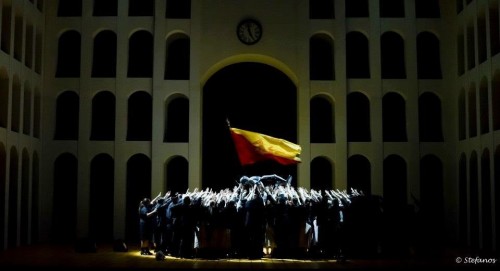 Στέλλα Κάλτσου: Η Ελληνίδα που φωτίζει την Όπερα του Χονγκ Κονγκ