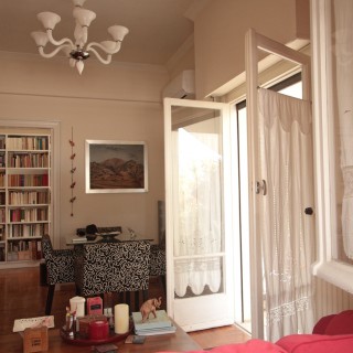 Η κρυφή πόρτα στο σπίτι του Αλέξη Πανσέληνου