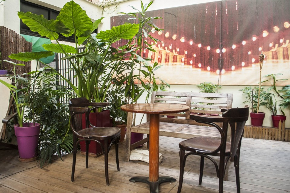 Ανάσα δροσιάς στην αυλή 