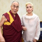 Όταν η Lady Gaga συνάντησε τον Δαλάι Λάμα