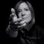 Οι Portishead αφιερώνουν το βίντεο κλιπ του S.O.S στη μνήμη της δολοφονημένης Jo Cox