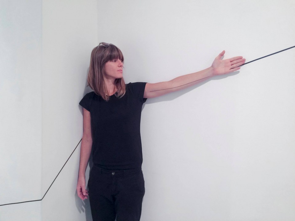 Η Ευρωπαϊκή Ένωση που υποτίθεται οτι δημιουργήθηκε στη βάση δημοκρατικών, ανθρωπιστικών και φιλελεύθερων αξιών, κλείνει τα σύνορά της σε ανθρώπους απεγνωσμένους και κατατρεγμένους, αναιρώντας έτσι τις αξίες πάνω στις οποίες θεμελίωσε την ίδρυσή της»