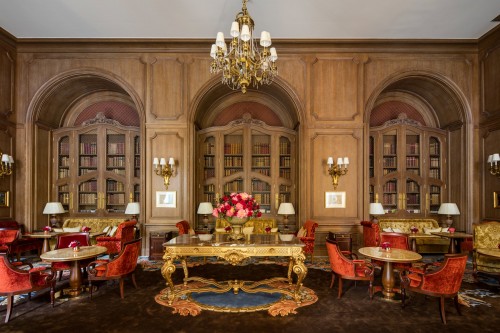 Το Ritz στο Παρίσι άνοιξε και πάλι τις πόρτες του