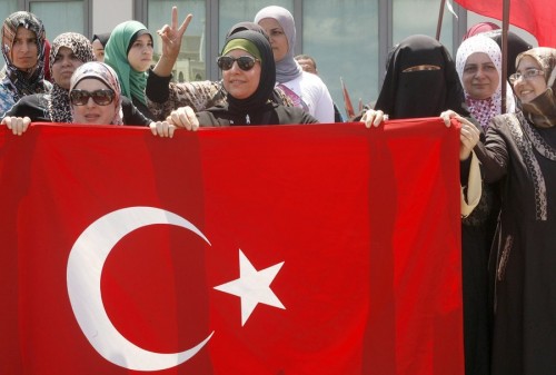 Toυρκία: Υπουργός κατηγορεί τις ΗΠΑ ότι βρίσκονται πίσω από το πραξικόπημα