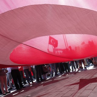 Γερμανία: 50.000 διαδηλωτές υπέρ του Ερντογάν