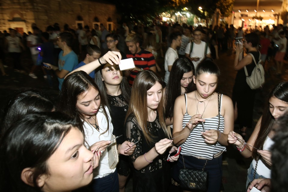 Ôï ðñþôï ìåãÜëï êõíÞãé Ðüêåìïí óôçí ÁèÞíá. ÓÜââáôï 23 Éïõëßïõ 2016