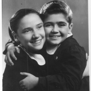 Ο Νίκος Πιλάβιος έπινε γάλα με ψωμάκια και μάθαινε για τον Ταρζάν