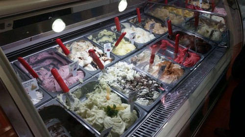 Δυο ελληνικά παγωτατζίδικα στα 40+1 καλύτερα της Ευρώπης