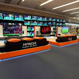 Ταξίδι σε μια νέα εμπειρία με αφετηρία το ανανεωμένο κατάστημα των Public στο Τhe Mall Athens