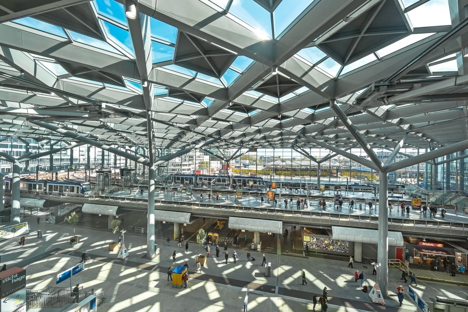 train-stations-hague_06
