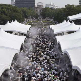 Χιροσίμα: “Πριν από 71 χρόνια ο θάνατος έπεσε από τον ουρανό και ο κόσμος άλλαξε”
