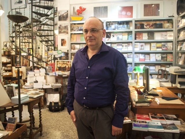 Αθήνα Σάββατο Βράδυ, του Πέτρου Στεφανέα