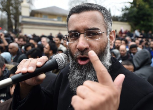 Βρετανία: O γνωστότερος στην χώρα ισλαμιστής ιεροκήρυκας κρίθηκε ένοχος για στήριξη του Ισλαμικού Κράτους