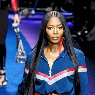 Versace για αθλητικές γυναίκες;