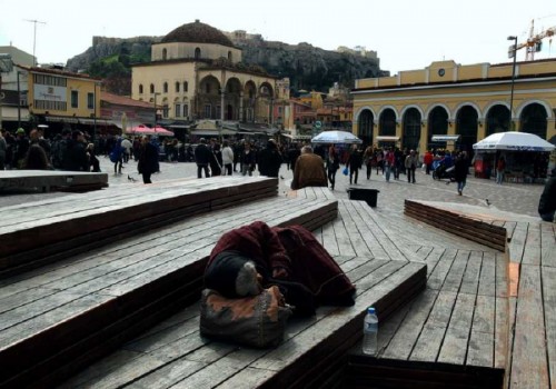 Η φτώχεια επιδρά αρνητικά στον εγκέφαλο και γερνάει πρόωρα το μυαλό