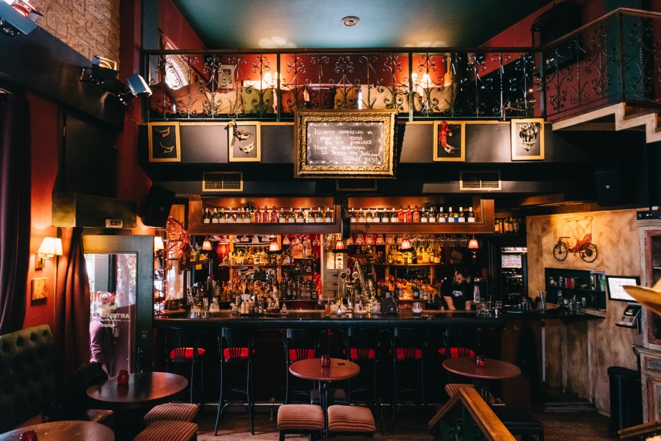 athens-cocktails-b-kouti-art-bar-cafe-5
