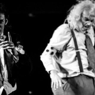 Ο Αδαής και ο Παράφρων: Μια παράσταση που θα αφήσει εποχή