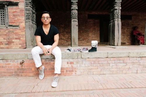 Η TOMS συνεργάζεται με τον σχεδιαστή μόδας Prabal Gurung