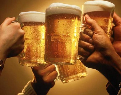 Σε ποιά χώρα καταναλώνουν περισσότερη μπύρα;