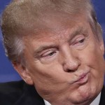 Το «ρουθούνισμα» του Ντόναλντ Τραμπ «σάρωσε» τα social media