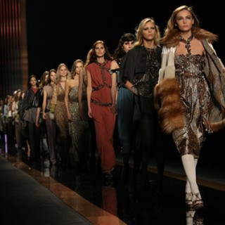 Ακαταμάχητη «Εβδομάδα Μόδας» στο Μιλάνο: Ποιές είναι οι τάσεις φέτος;