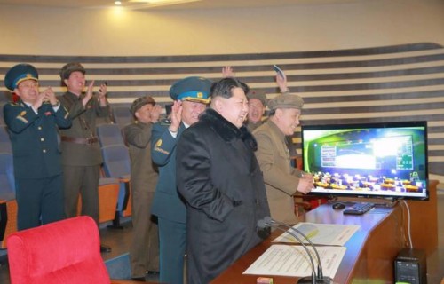 Εκτόξευση τριών βαλλιστικών πυραύλων από τη Βόρεια Κορέα προς την Θάλασσα της Ιαπωνίας