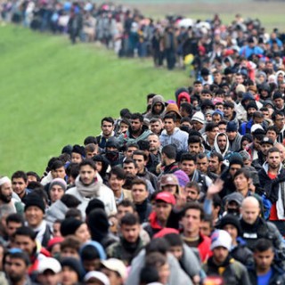 Νeues Deutschland: Η Ε.Ε είναι συνυπεύθυνη για την κατάσταση των προσφύγων στην Ελλάδα