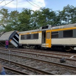 Ισπανία: Εκτροχιασμός τρένου. Τουλάχιστον τέσσερις νεκροί.