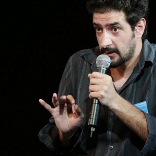 Οπλισμένο με τρυφερότητα, του Γιάννη Στίγκα