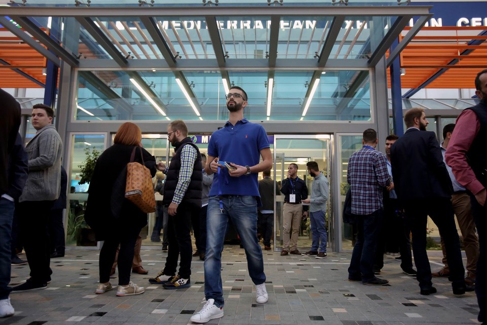 επανίδρυση της ΟΝΝΕΔ