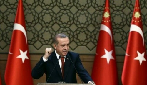 Η Τουρκία έπαυσε άλλους 10.000 δημόσιους λειτουργούς και έκλεισαν κι άλλα μέσα ενημέρωσης