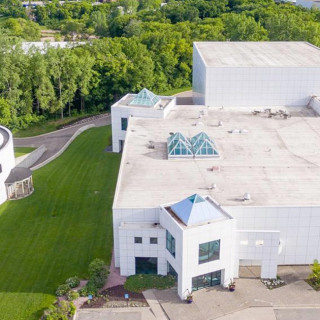 Άνοιξε για το κοινό το Paisley Park του Πρινς