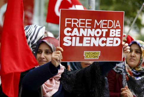 Τουρκία: Συνεχίζεται η φίμωση της ελευθερίας του τύπου