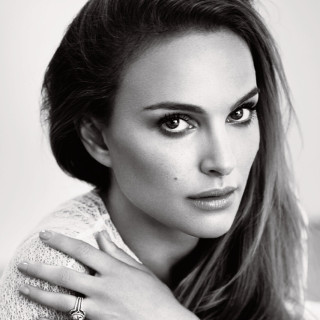 Συμπρωταγωνιστές η Νάταλι Πόρτμαν και ο Τζον Χαμ