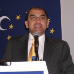 Τούρκος πρώην ευρωβουλευτής της Γερμανίας «εμπλέκει» ξένους διπλωμάτες στη Λευκωσία στην απόπειρα ανατροπής του Ερντογάν