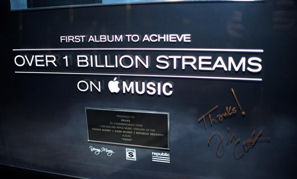 Το “Views” του Drake έσπασε το ρεκόρ στο Apple Music