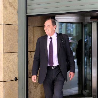 Μοντέλο αλά Μαρινόπουλος για το νομοσχέδιο των κόκκινων δανείων