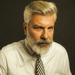 Ο Βαγγέλης Κύρης δεν έχει μετακομίσει ποτέ αλλά έχει ταξιδέψει μέχρι και στην Υεμένη