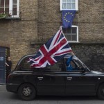 Οι αιτήσεις Βρετανών για να αποκτήσουν ιρλανδικό διαβατήριο σχεδόν διπλασιάστηκαν μετά το Brexit