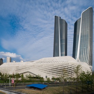 Μια «ανάσα» από την ολοκλήρωσή του νέου αρχιτεκτονικού έπους της  Zaha Hadid